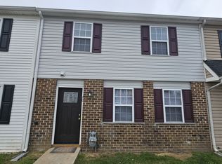 10 Curlew Cir, Newark, DE 19702