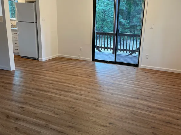 20695 Parkside Ln #1, Pine Grove, CA 95665