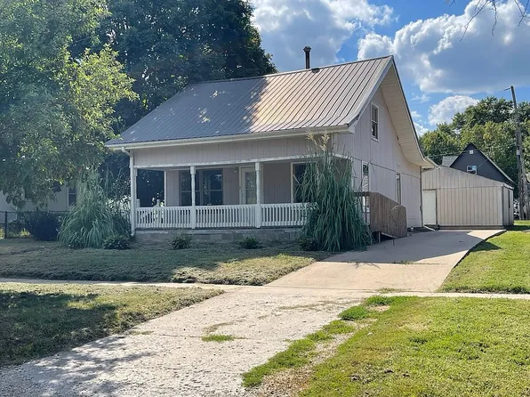 510 N 2nd St, Knoxville, IA 50138