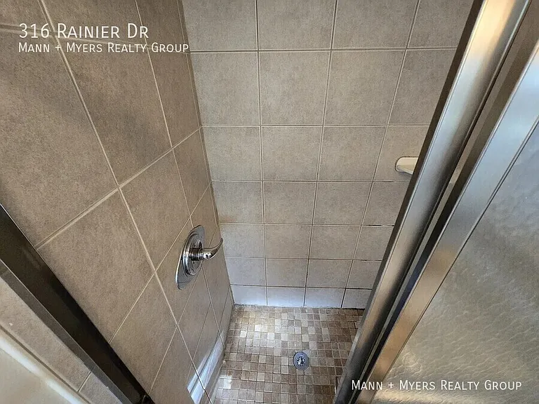 316 Rainier Dr — Photo 32