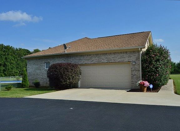 4th image of 650 State Highway 43