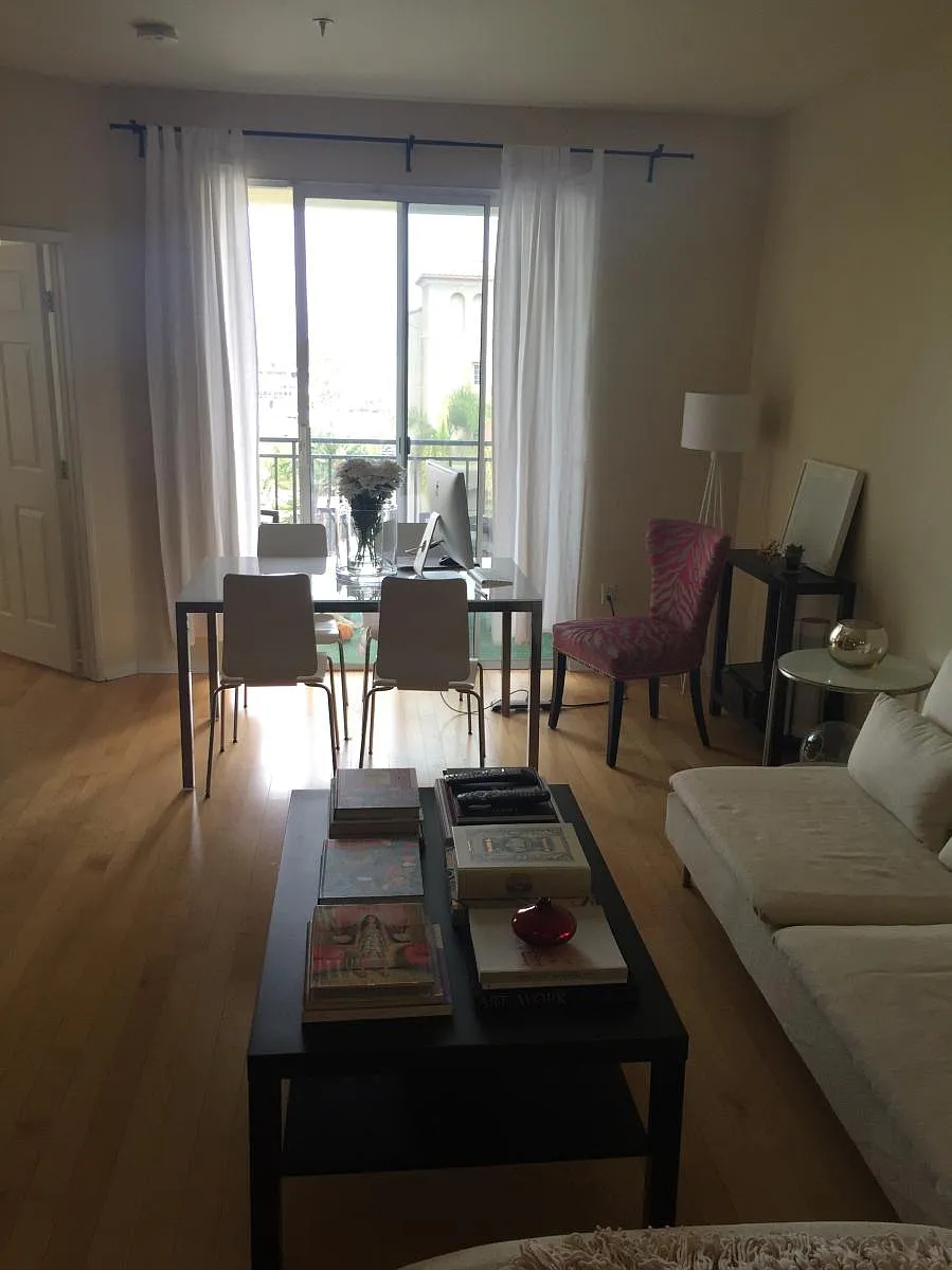 Living room - Runway Rd