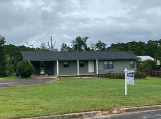 975 Ridgeview Rd, Camden, AR 71701