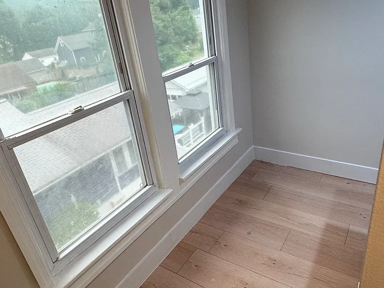 10 Dickinson Ave #3 — Photo 11