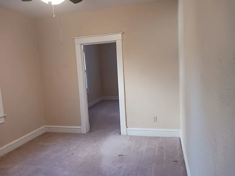 305 Old Point Ave — Photo 13