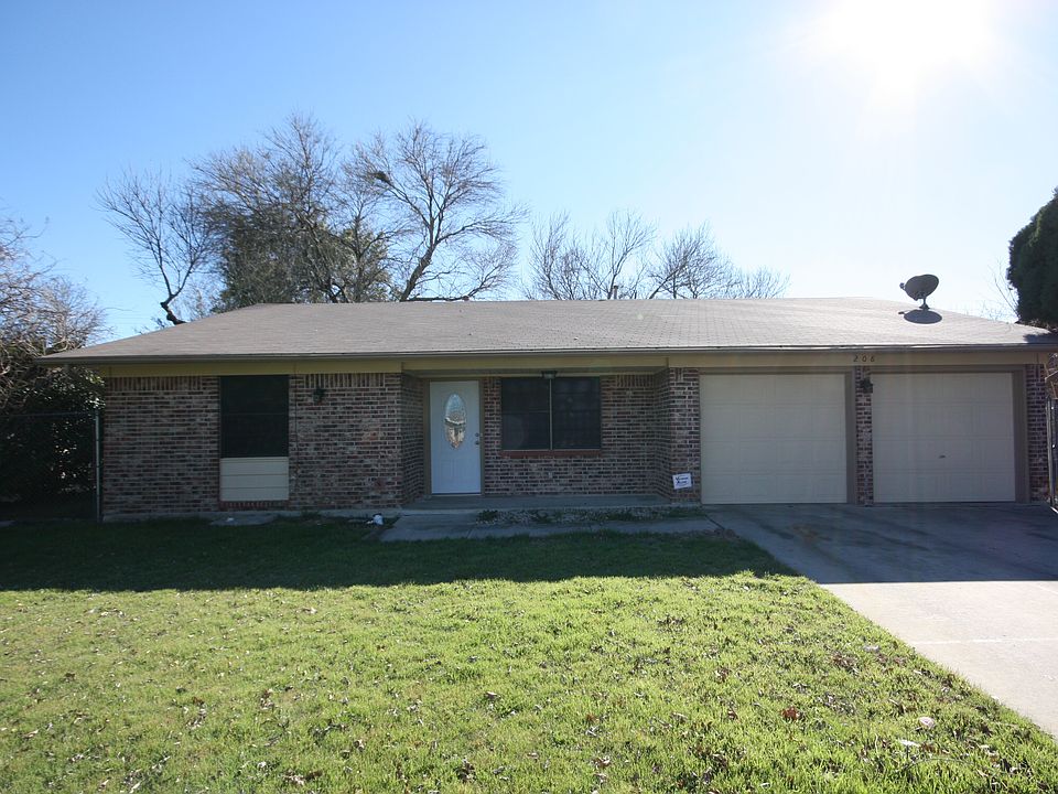 1st image of 208 Zinnia Dr