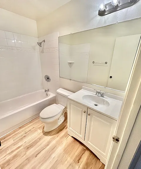 4430 North Ave #5 — Photo 15