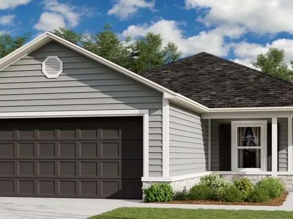 440 Rock Creek Dr, Tonganoxie, KS 66086