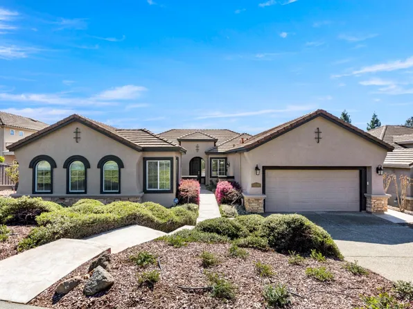 11250 Golden Eagle Dr, Auburn, CA 95602