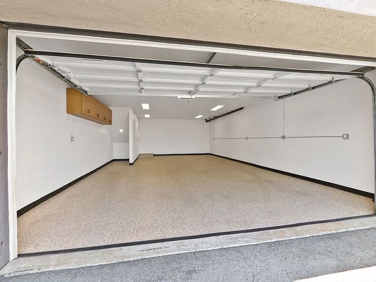 1115 Rosecrans Ave — Photo 12