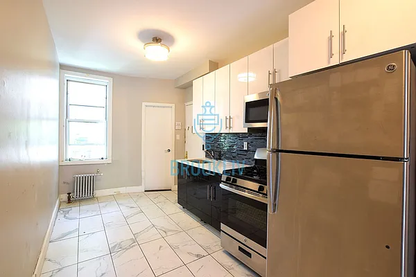 Rented by null | media 18