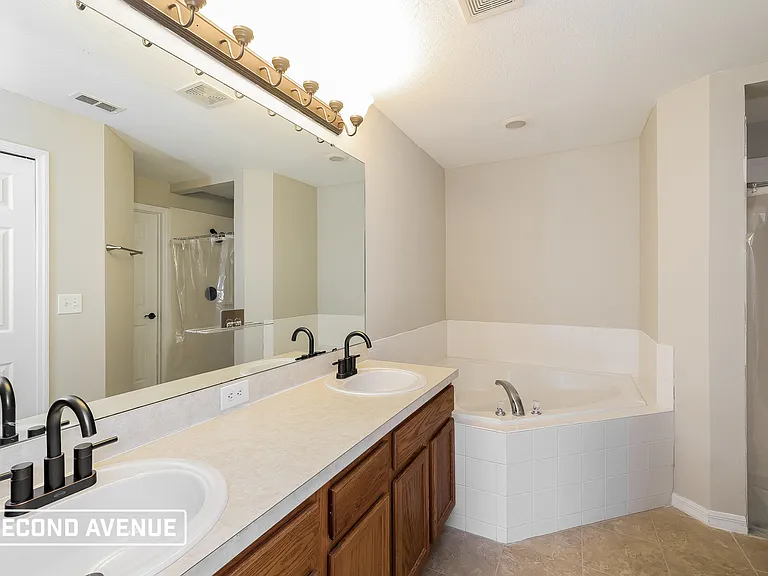 704 Cockatoo Ct — Photo 13