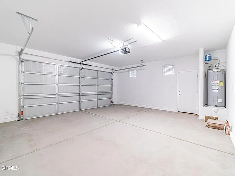 15085 W Desert Bloom St — Photo 20