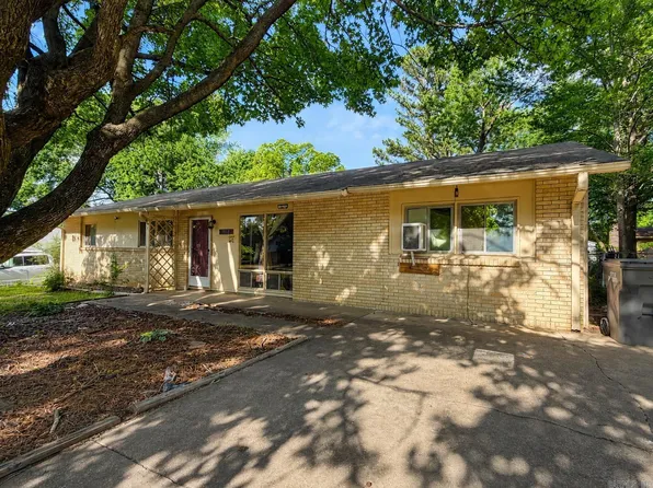 1812 James St, Jonesboro, AR 72401