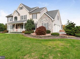 1727 Barnegat Light Dr, Chambersburg, PA 17202