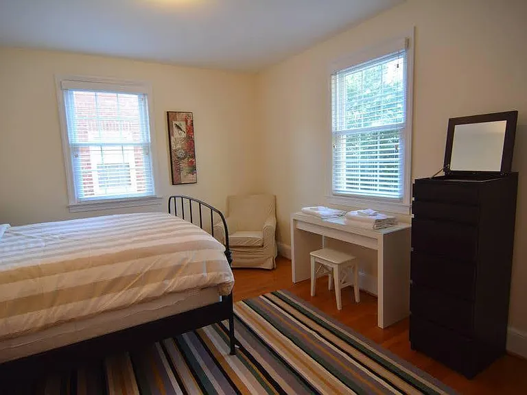 1034 N Edgewood St #2 — Photo 10