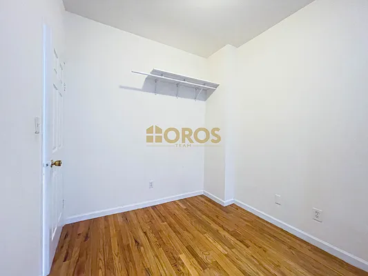 Rented by City Connections Realty | media 15