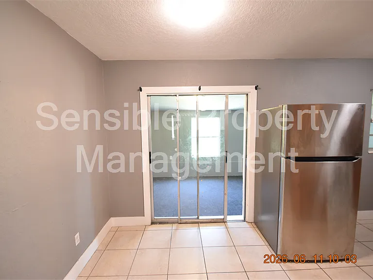 1906 E Bougainvillea Ave — Photo 6