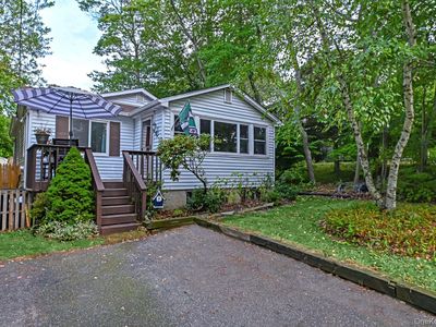 17 Urbans Road, Sound Beach, NY, 11789