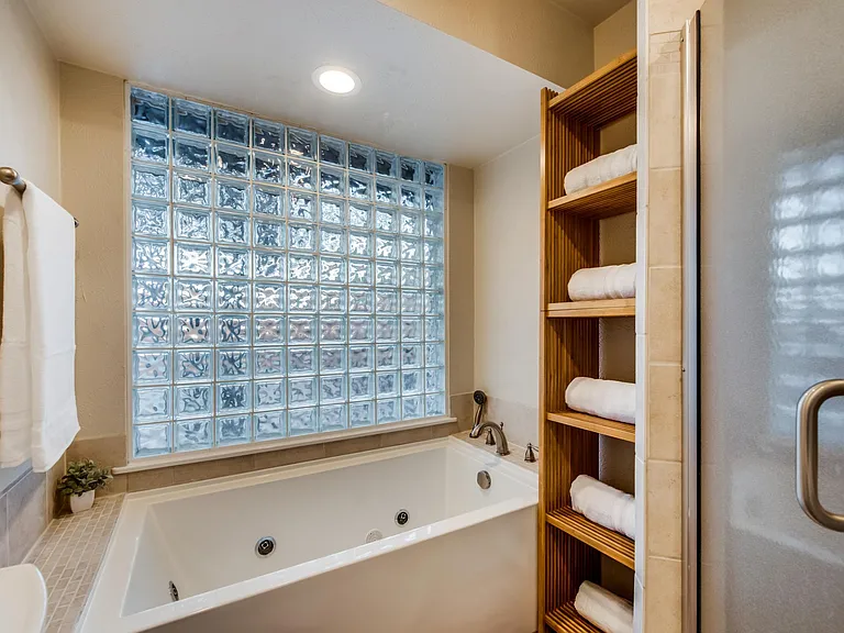 8810 Vista Oaks Cir — Photo 5