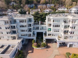 5110 Cordova Bay Rd #306, Saanich, BC