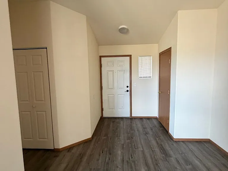 6405 Chapel Hill Blvd #J — Photo 4