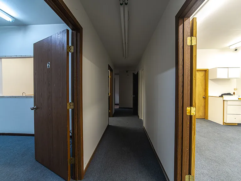209 S Ford Blvd — Photo 17