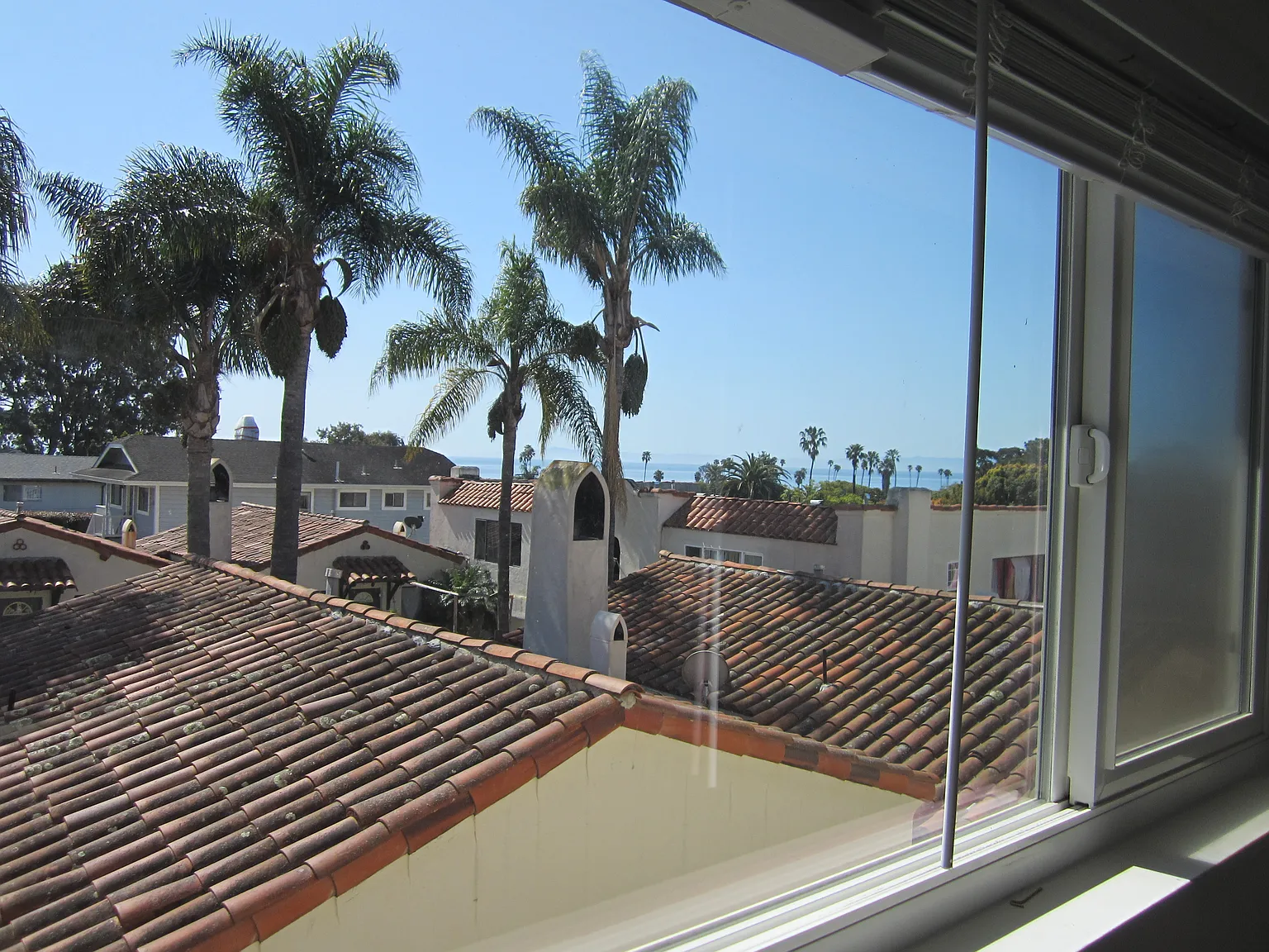 1 bed, $2,995 — Photo 4