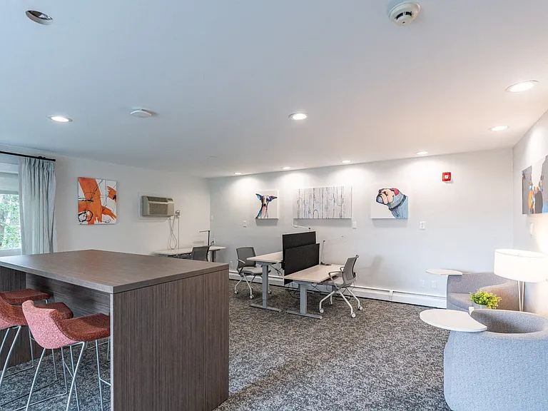 Shrewsbury Commons — Photo 19