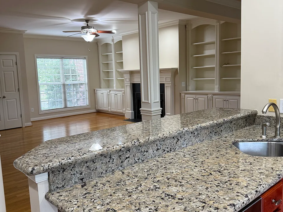 3325 Beaumont Centre Cir