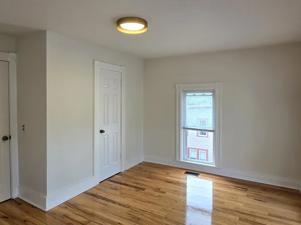 258 Main St #2, Corinth, NY 12822