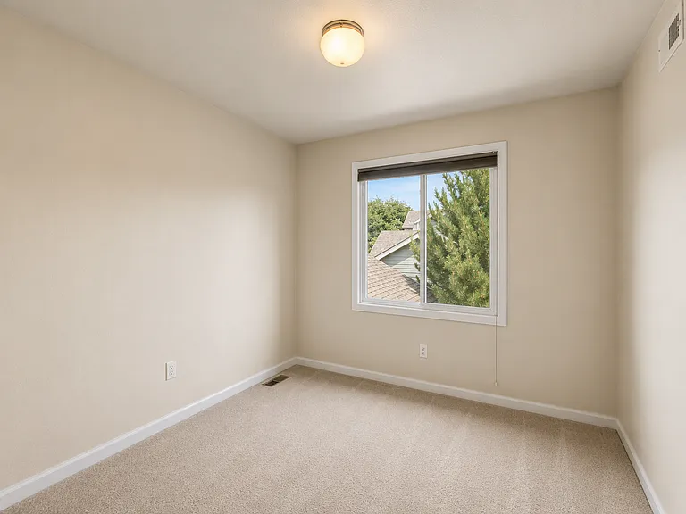 5318 White Willow Dr — Photo 10
