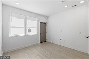 1005 W Orleans St — Photo 6