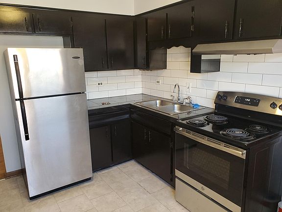 3rd image of 6241 N Northwest Hwy APT 307