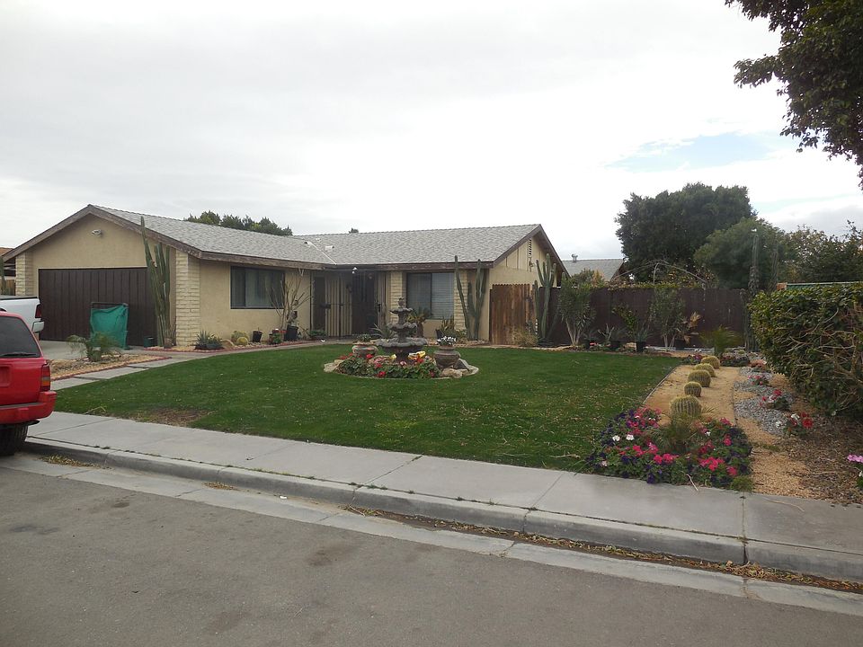 1st image of 82723 Doctor Carreon Blvd