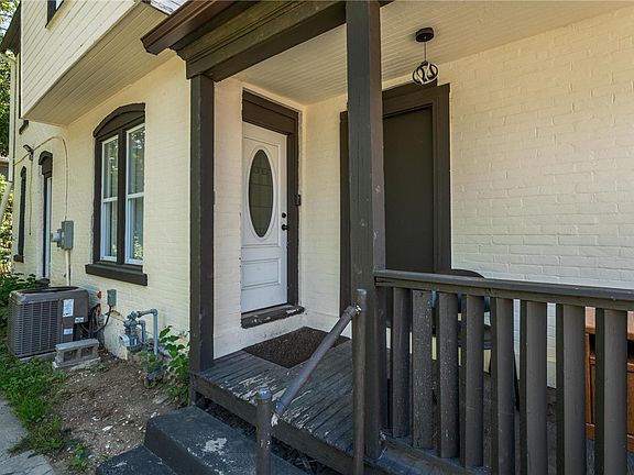 3rd image of 2265 E 5th St