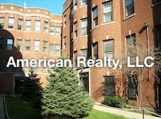 1056 W Thorndale Ave, Chicago, IL 60660