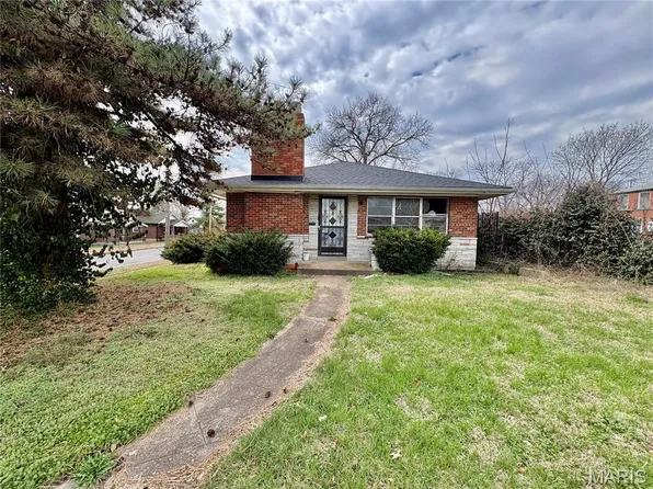 6100 Garesche Ave, Saint Louis, MO 63136