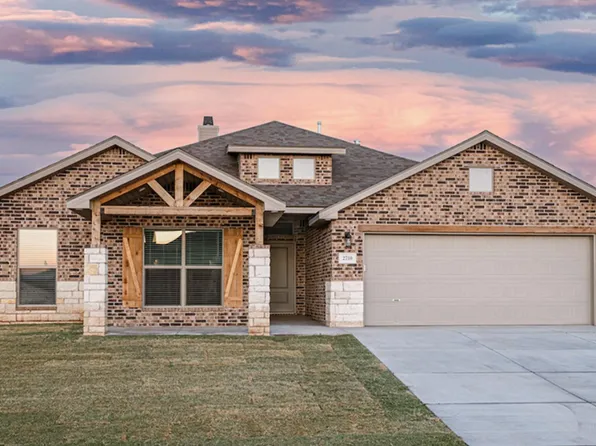 1514 E 29th St, Wolfforth, TX 79382