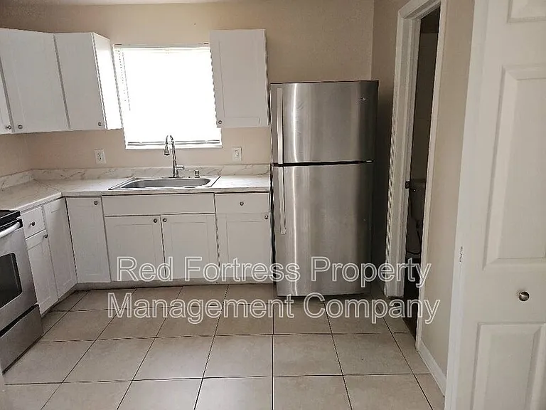 17306 Whitewater Ct — Photo 4