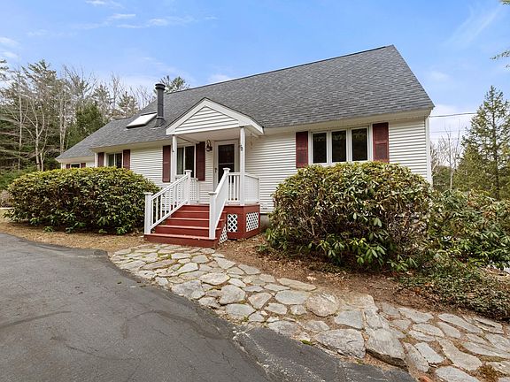 2nd image of 126 Hobart Hill Road