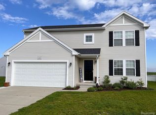 6038 Bluefield Dr, Linden, MI 48451