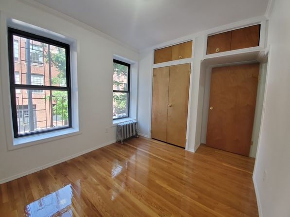 220 W 21st St APT 2B