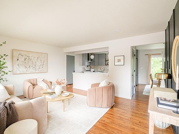 4th image of 4475 Whitney Pl