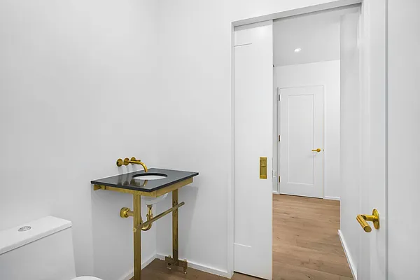 Sold by Compass | media 5