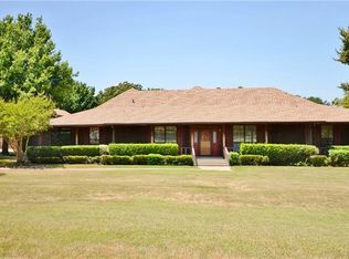 708 Sunny Ln, Corsicana, TX 75110