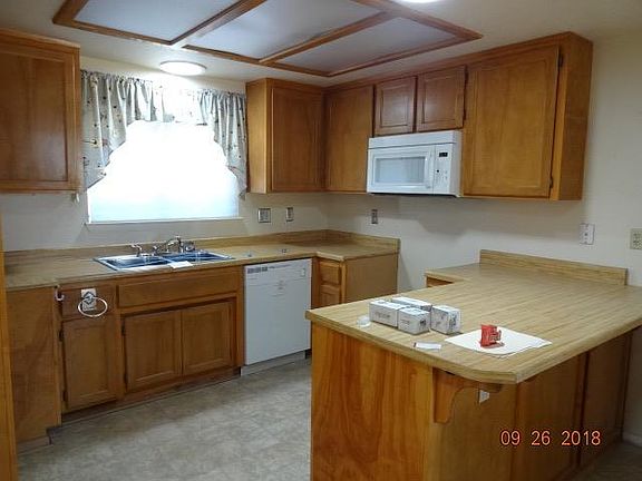 2nd image of 7649 Redwood Ave