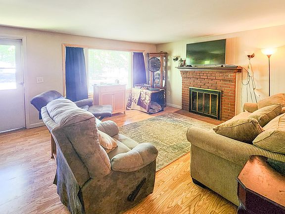 5th image of 37 Damon Avenue