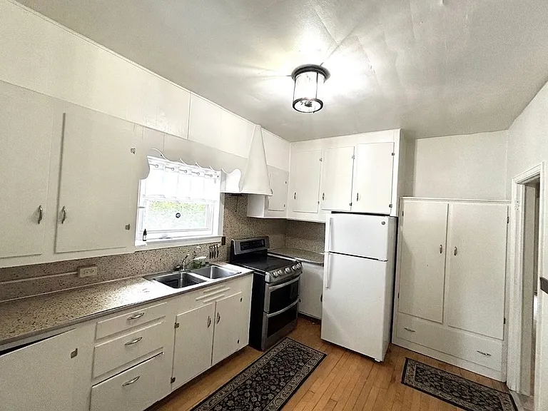 1811 Weston Ave #1 — Photo 8