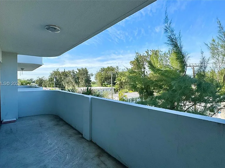 130 S Shore Dr #4B — Photo 29
